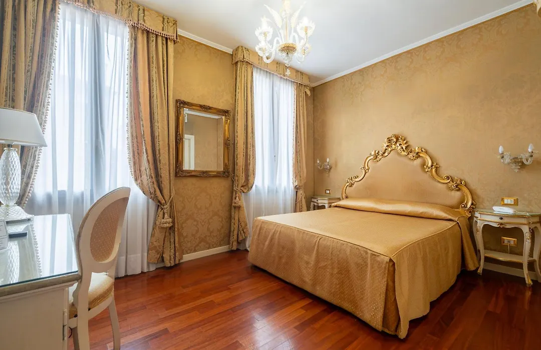 Casa Pisani Canal-1